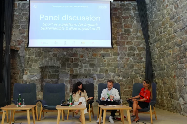 Instagram post from westbrookracinge1. This post is in position 3.